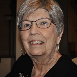 Donna L. Schonhoeft