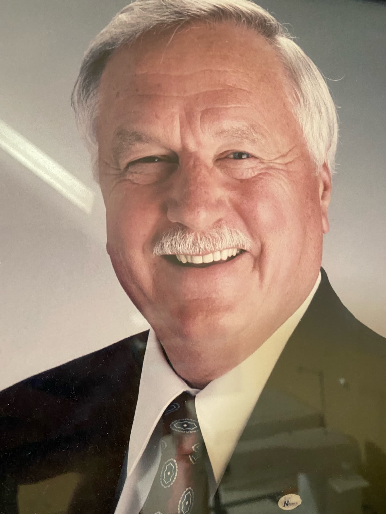 Thomas L. Noffsinger
